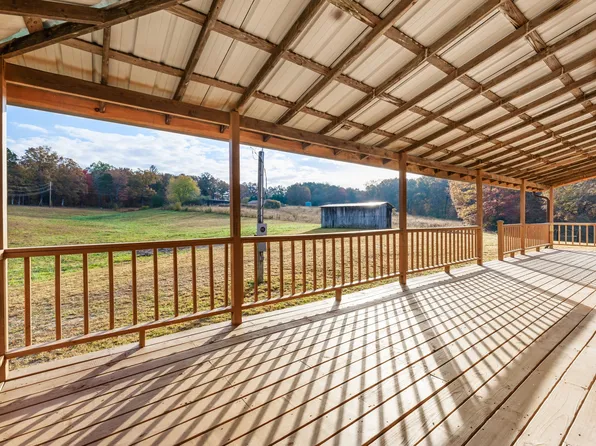 153 Tracey Beach Rd, Oakdale, TN 37829