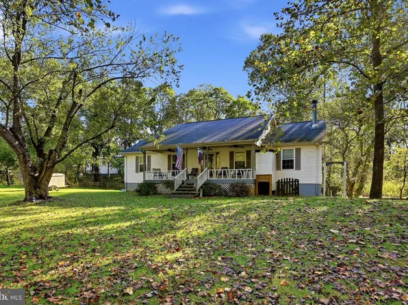 11 Briar Trl, Harpers Ferry, WV 25425