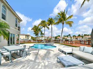 917 Harbor Vw N, Hollywood, FL 33019