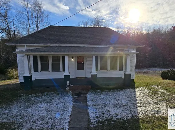 165 Dillons Fork Rd, Fieldale, VA 24089
