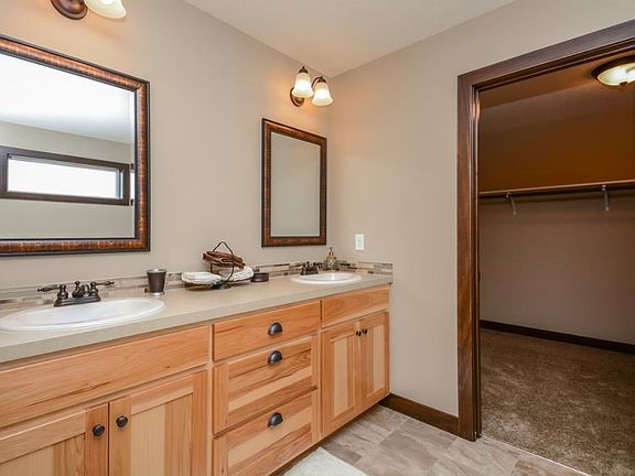 5th image of 2117 Cypress St