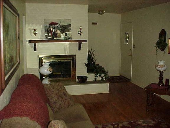 2nd image of 368 Scott Ave