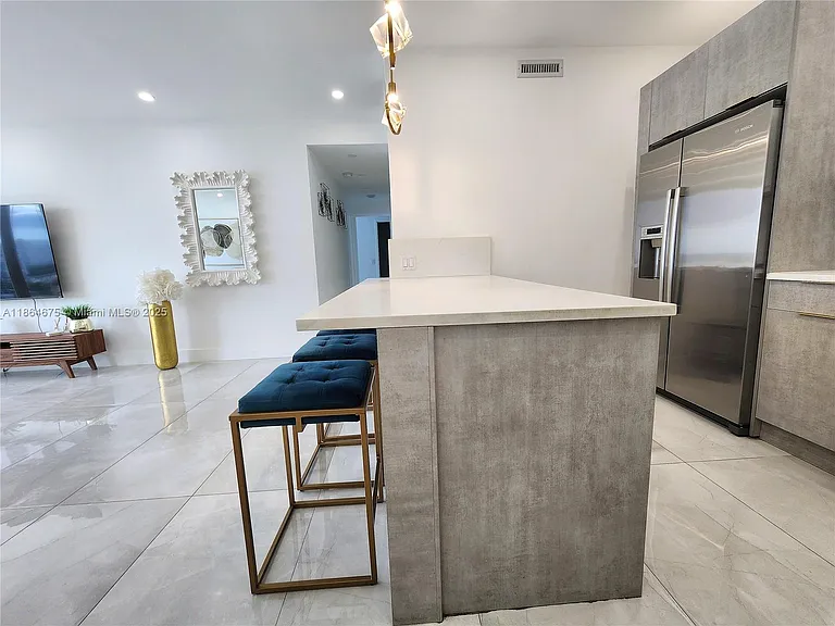 3505 S Ocean Dr #1502 — Photo 15