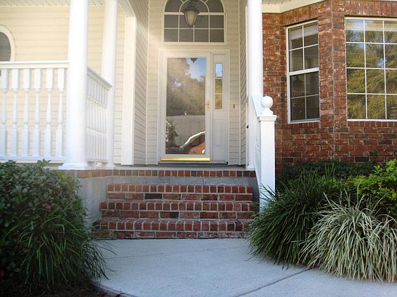 5th image of 708 Majestic Oak Dr