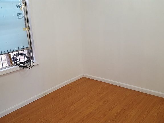 2nd image of 3526 62nd St
