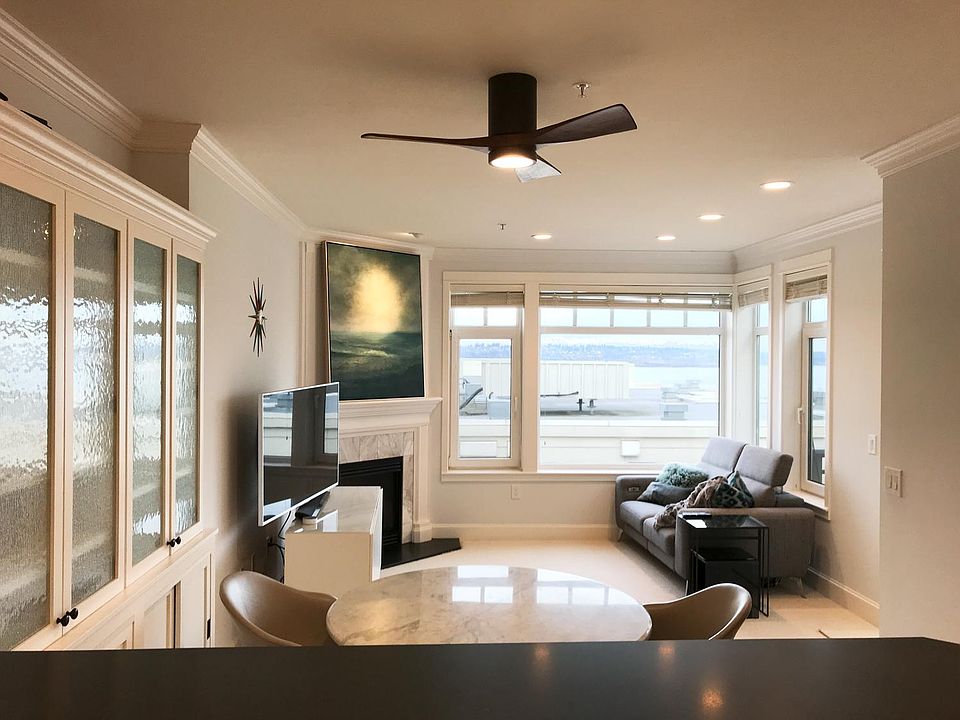 1st image of 109 2nd St S APT 623