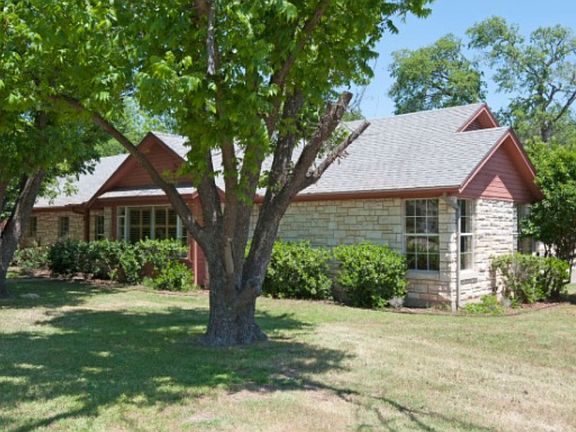 2nd image of 3909 Trail Lake Dr