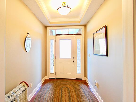 3rd image of 1617 Union Park Cir