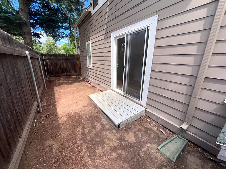519 S El Paso St — Photo 13
