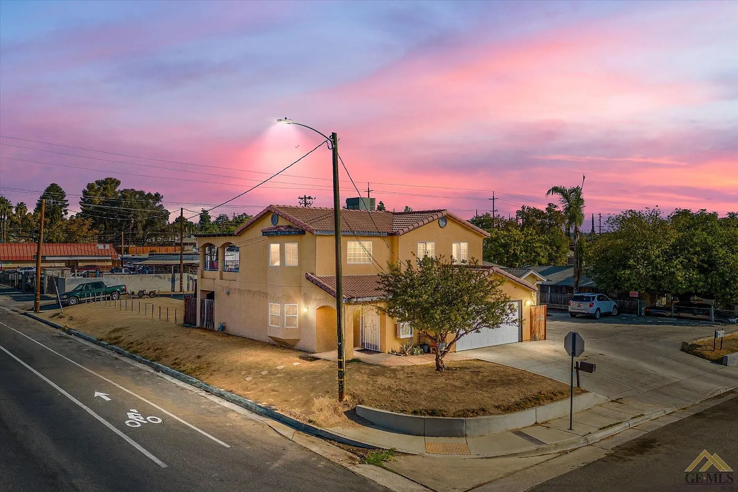 302 Crawford St photo 1