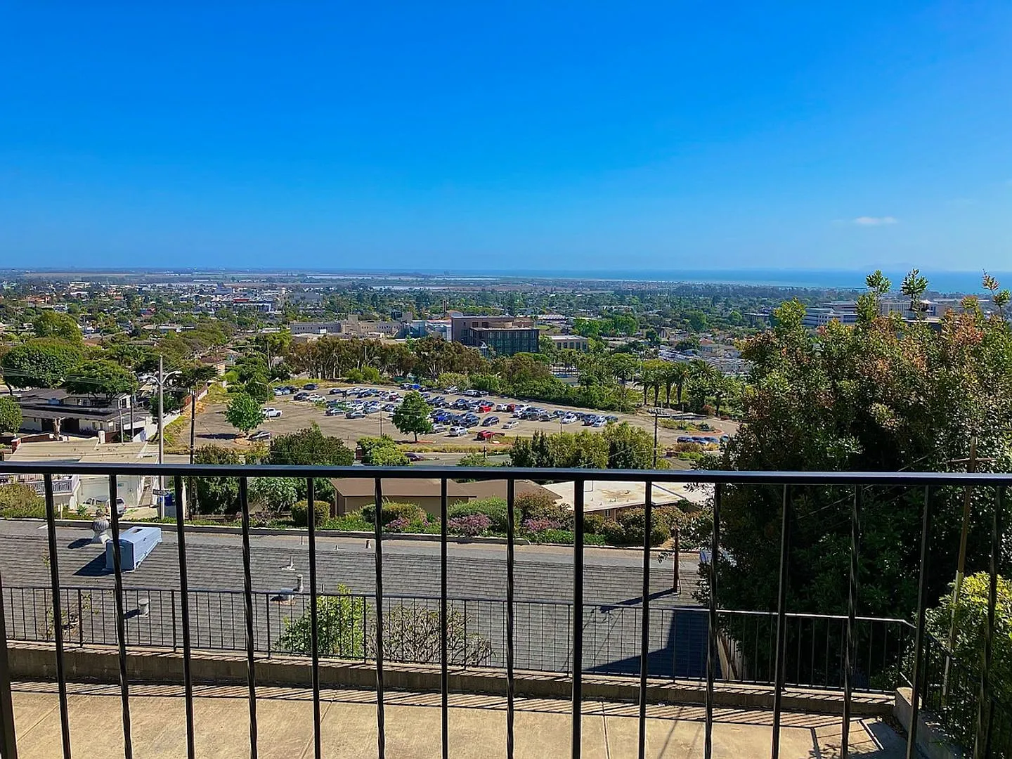 Hilltop — Photo 2