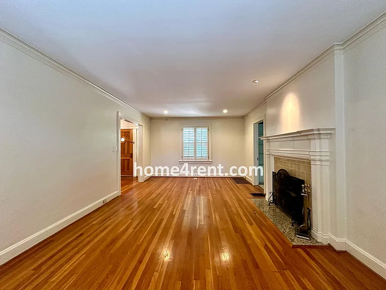 211 W 66th St — Photo 7
