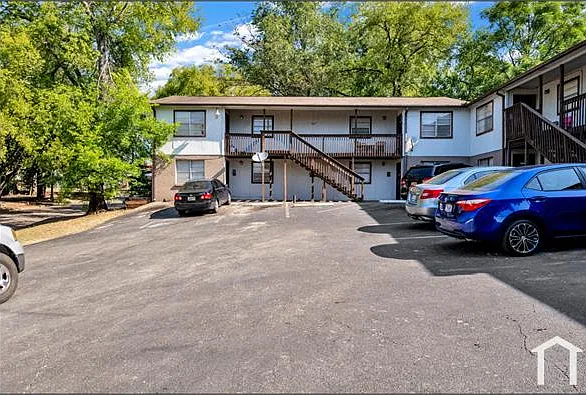 2 bed, $750 — Photo 2