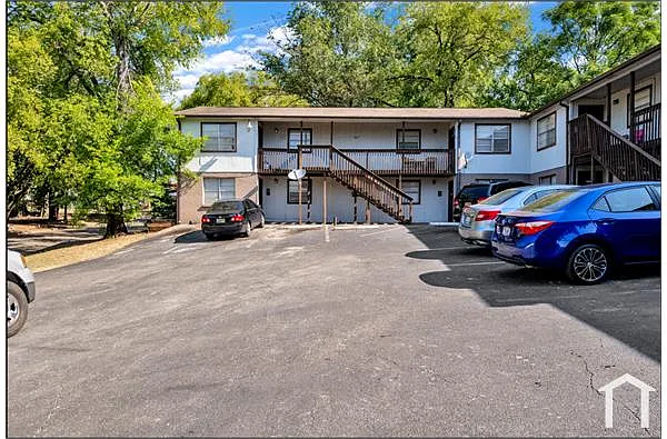 Building Photo - 313 Beta St S #325D