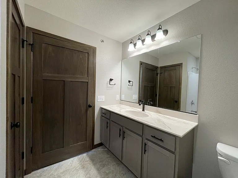 Gateway Place Apartments — Photo 28