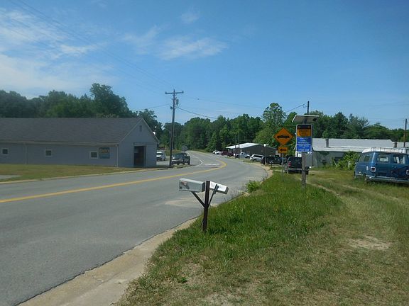 3rd image of 19370 Beaver Dam