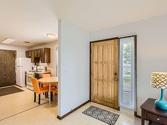 2nd image of 1080 Glouchester Hbr #1034