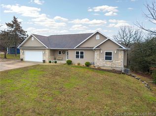 113 Kays Point Rd, Four Seasons, MO 65049