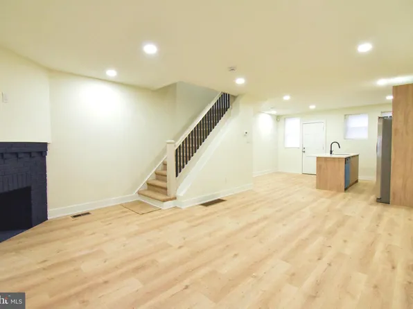 5814 Crittenden St, Philadelphia, PA 19138