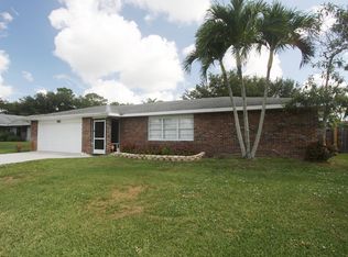 761 SE Thanksgiving Ave, Port Saint Lucie, FL 34984