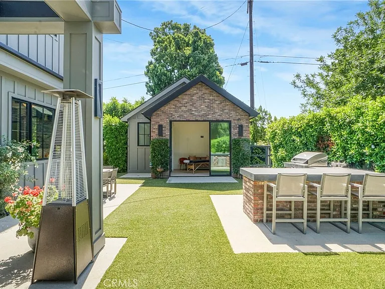 4961 Edgerton Ave — Photo 39