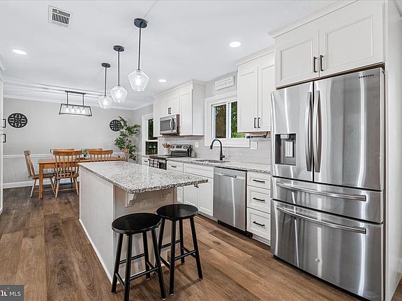 5th image of 26508 Aiken Dr