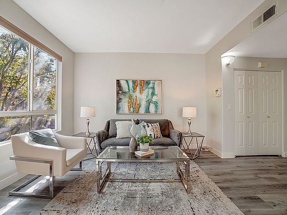 3rd image of 487 White Chapel Ave