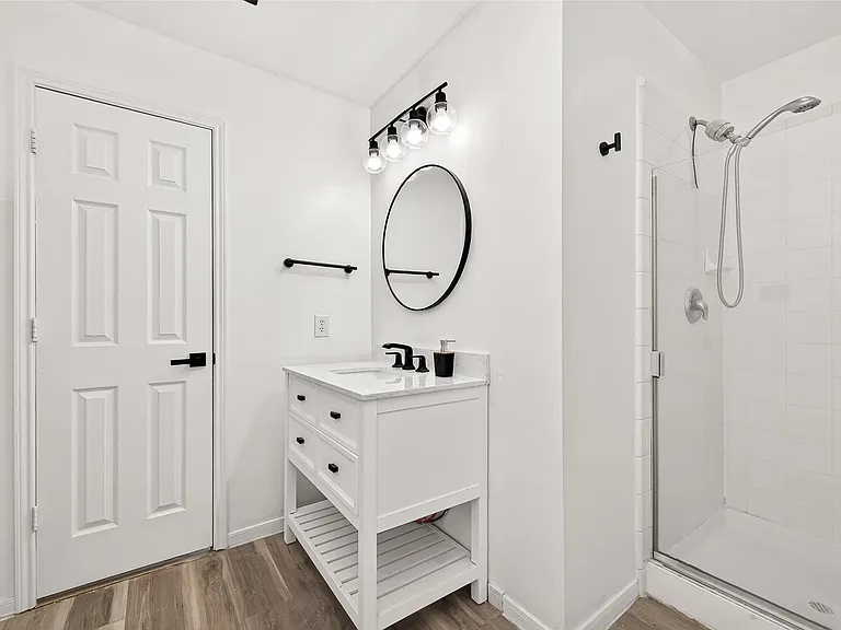 15811 Natchez Brook Ln #B — Photo 9