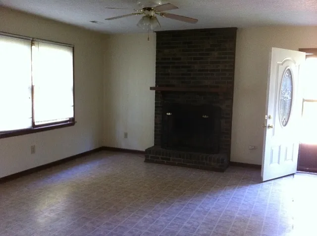 248 Stewart Rd — Photo 2