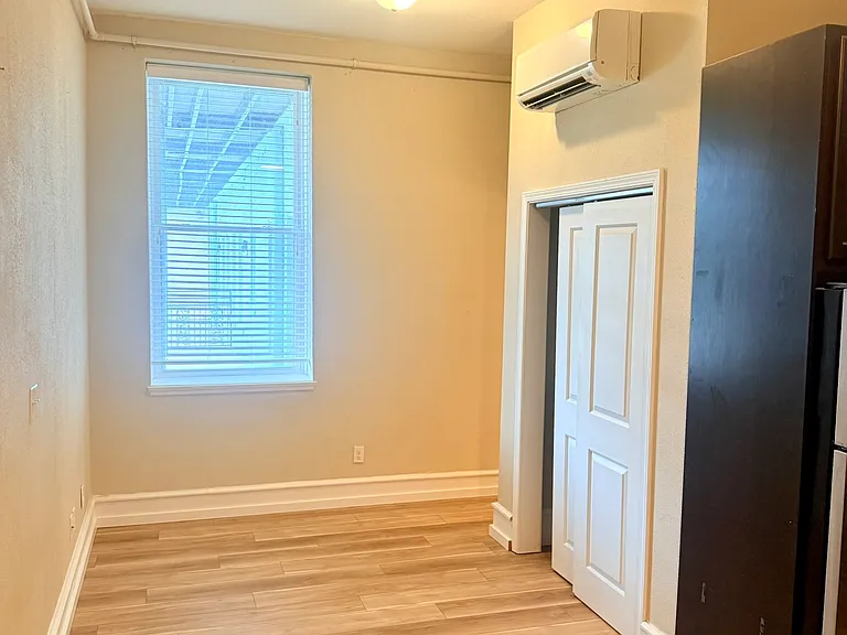 151 N Fountain St — Photo 38