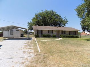 502 Rock Hill Rd, Bowie, TX 76230