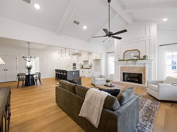 5th image of 1899 Long Leaf Ln