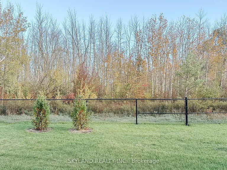 33 Del Ray Cres #LOWER — Photo 11