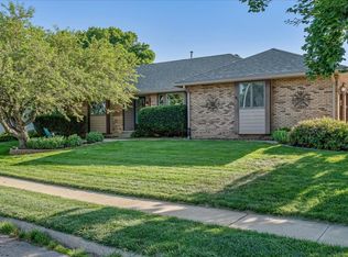 6205 S 100th St, Omaha, NE 68127