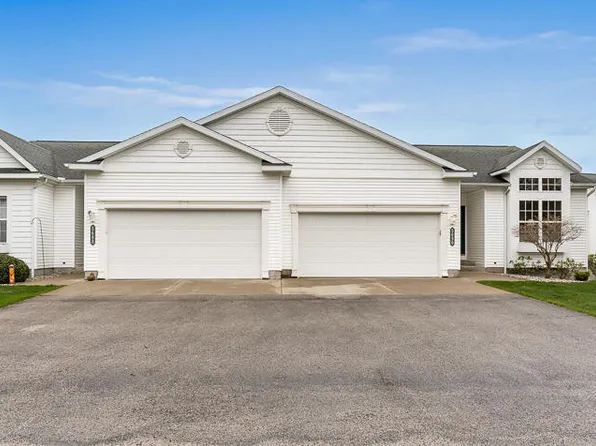 5690 Fairview Ct #38, Fruitport, MI 49415
