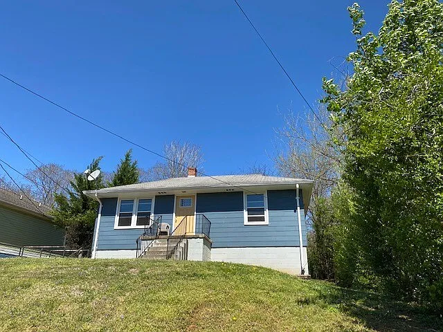 1415A Vine St — Photo 1