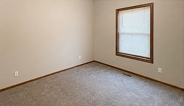 2 bed, 1000 sqft, $1,500 — Photo 3