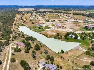 241 Abrego Lake Dr, Floresville, TX 78114
