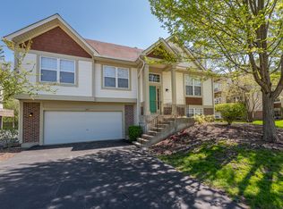 1649 Orchard Ct, West Chicago, IL