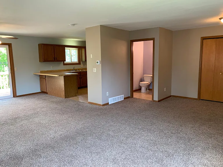 5782 Tudor Dr — Photo 5
