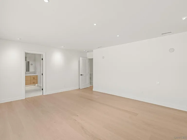 2260 Calle Tiara — Photo 22