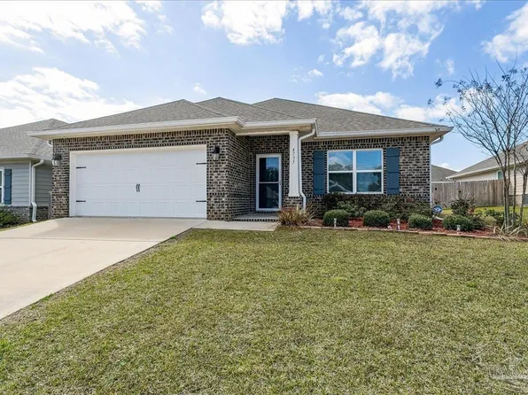 4737 Majestic Palm St, Milton, FL 32571