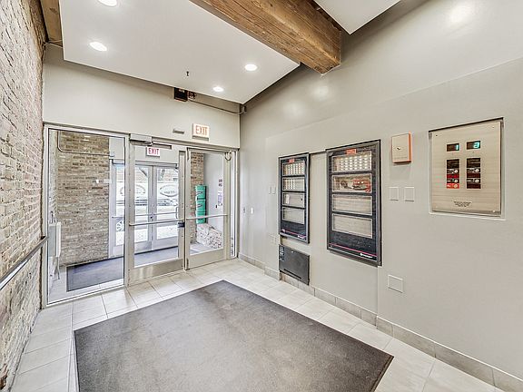 4th image of 1735 W Diversey Ave #518