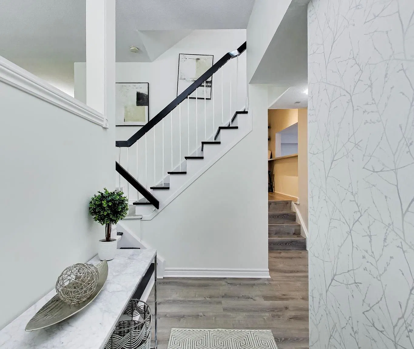 3 bed, $3,295 — Photo 4