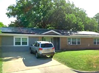 1005 Idlewood Ave, Azle, TX 76020