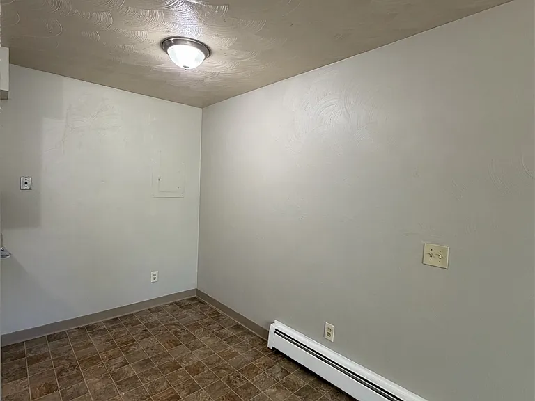 3334 Pleasant Grove Rd — Photo 5