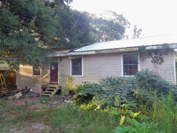 8501 Gray Dr, Irvington, AL 36544