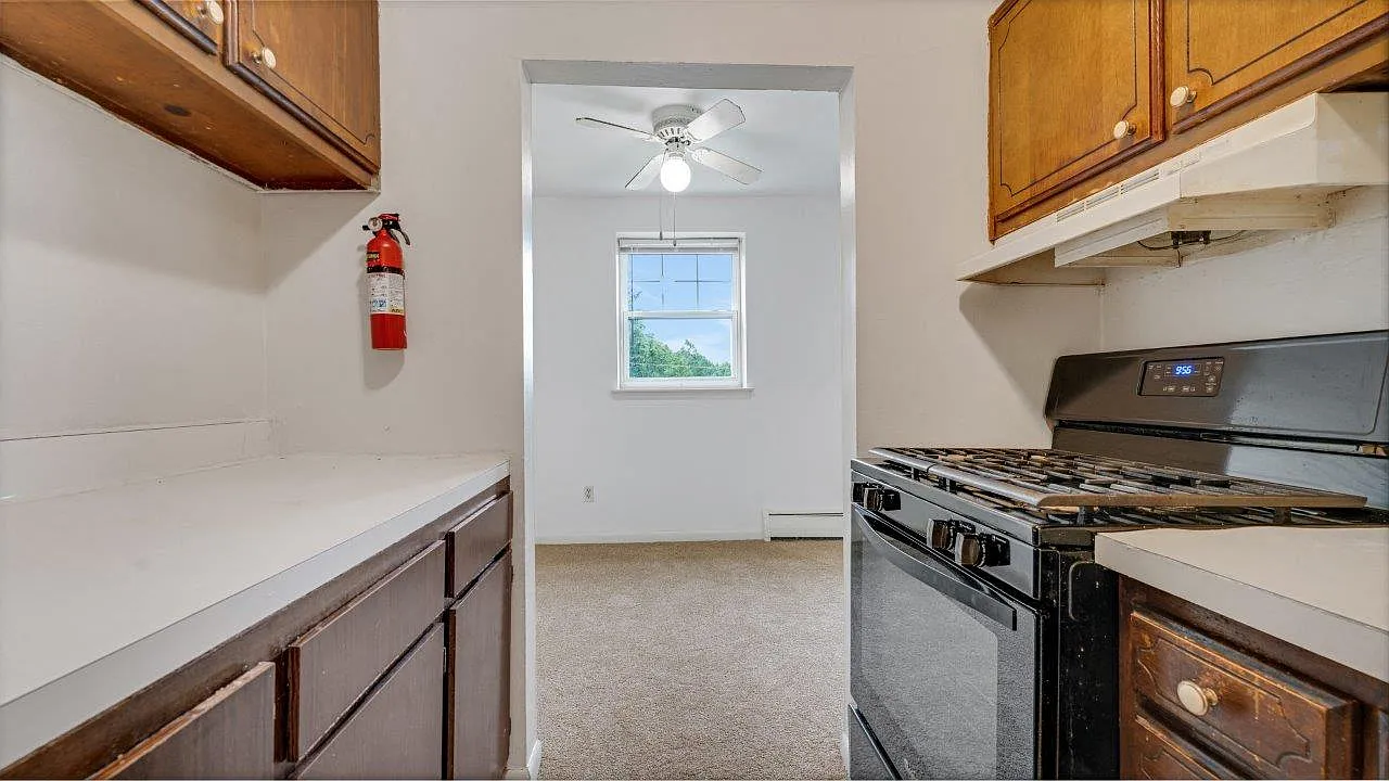 Mount Penn Manor Apartment Homes — Photo 2