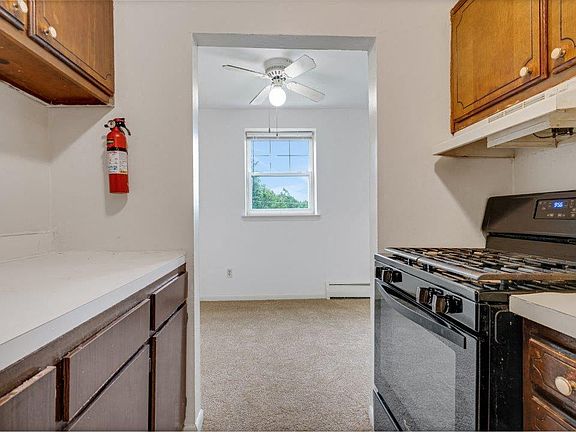 2nd image of 601 S 19th St #D-102