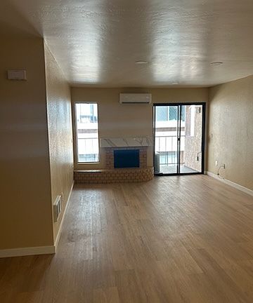 4th image of 2960 Broadway Unit 11
